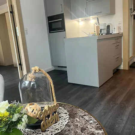 Am Januspark ג'וסט